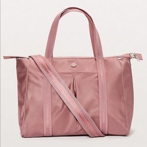 Lululemon Blush Carry All Bag Blush Color